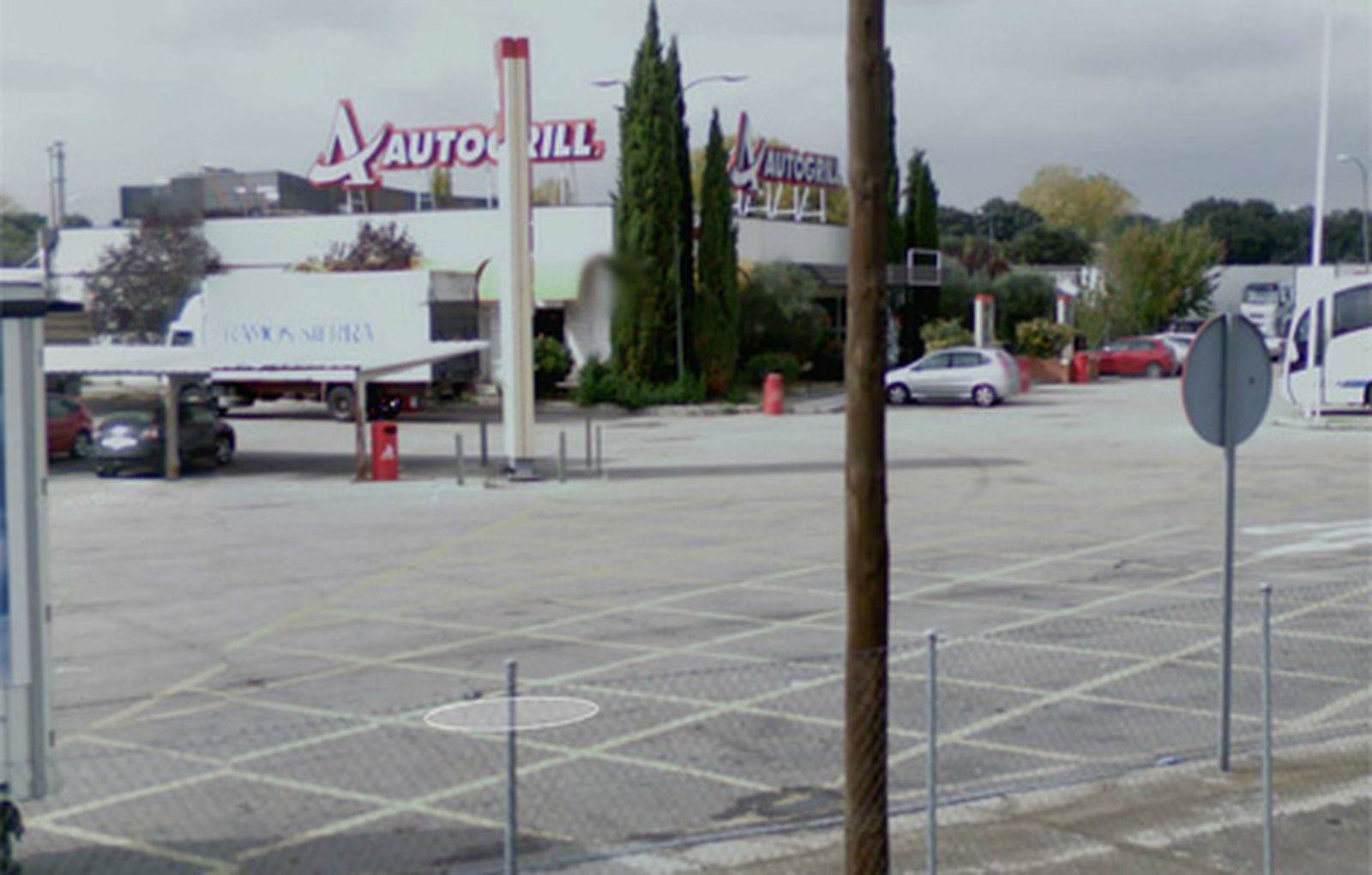 Detenidos dos hombres y una mujer por hurtos en las áreas de descanso de la A-1