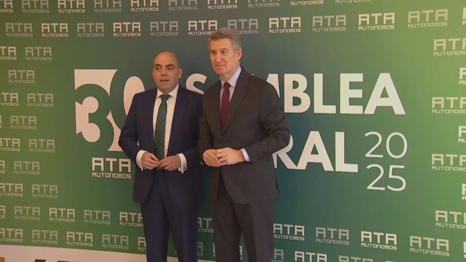 Feijóo eximirá del IRPF a los autónomos que facturen menos de 12.000 euros y acabará con las declaraciones trimestrales