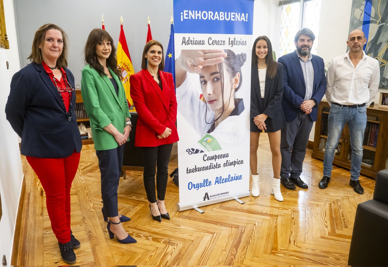 Adriana Cerezo, recibida en el Ayuntamiento de Alcalá