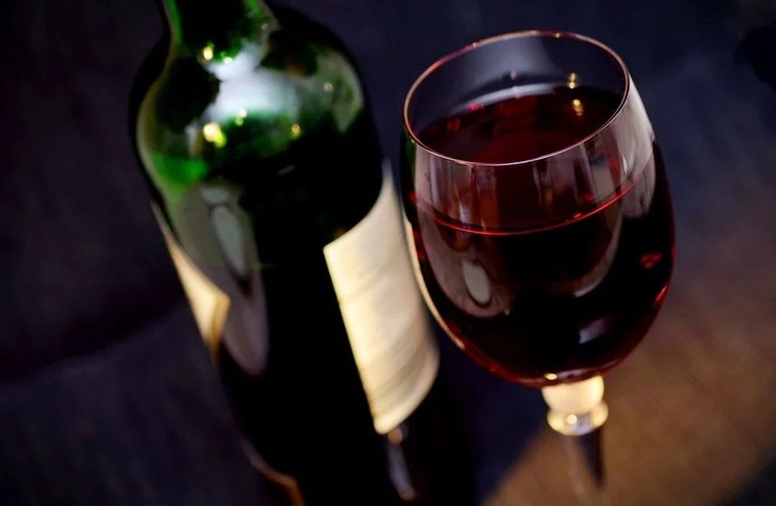 ¿El vino puede reducir el riesgo de infarto de miocardio?