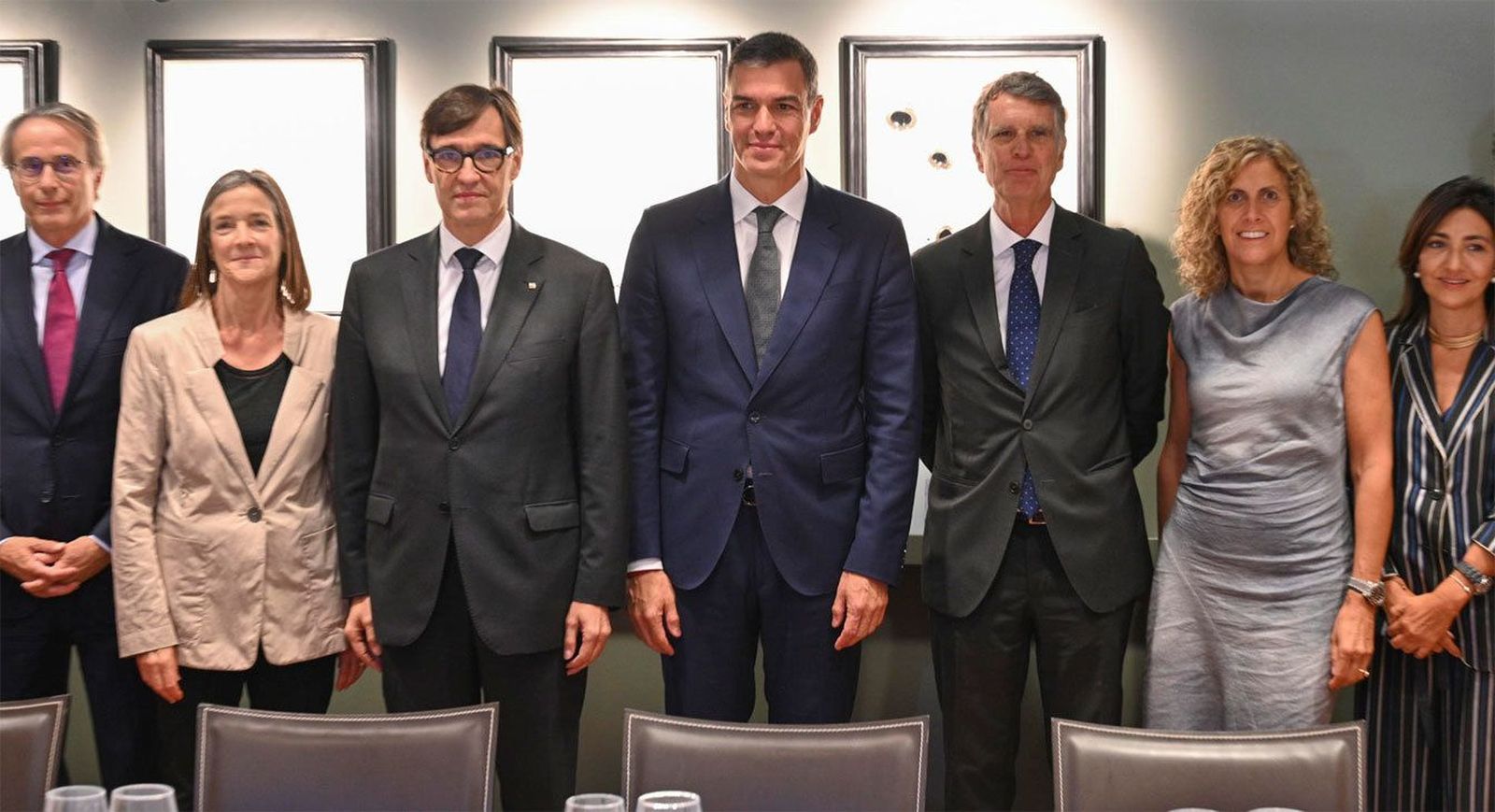 Pedro Sánchez e Illa se reúnen con la junta del Cercle d'Economia en Barcelona