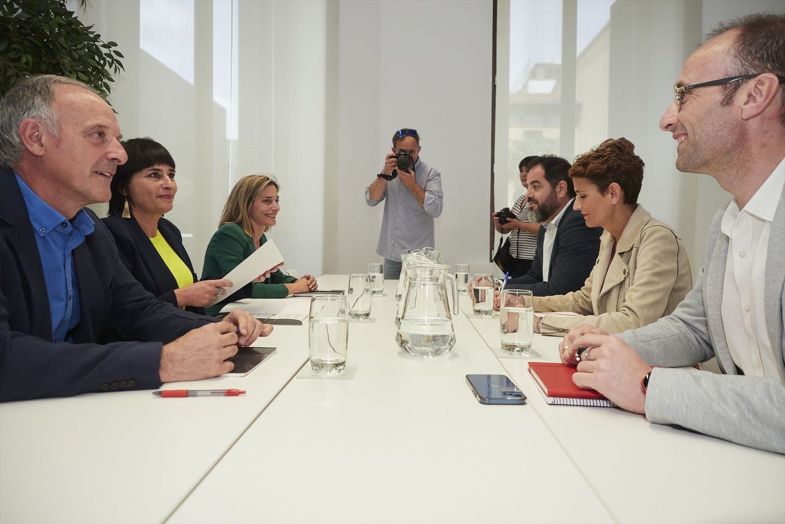 María Chivite se reúne con EH Bildu para tratar de presidir el Gobierno de Navarra