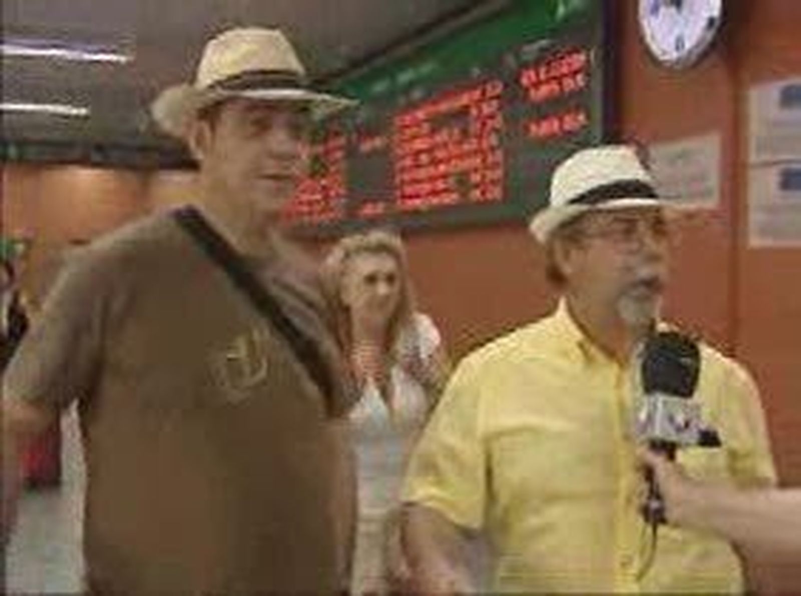 viajeros_tren_2010730V0.wmv