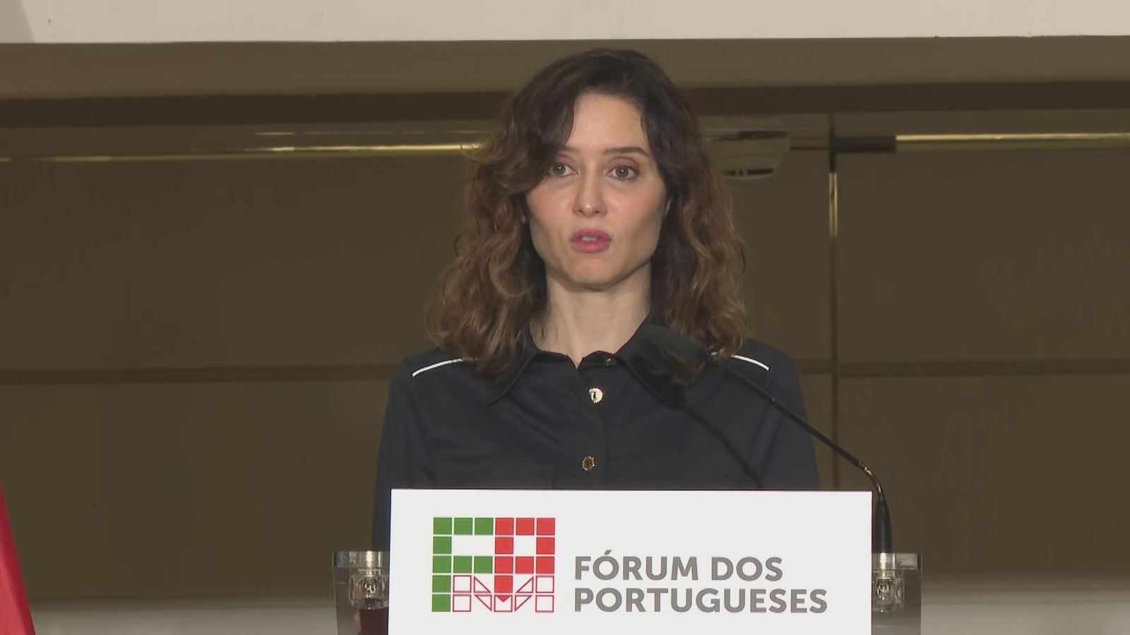 Ayuso en foro portugués