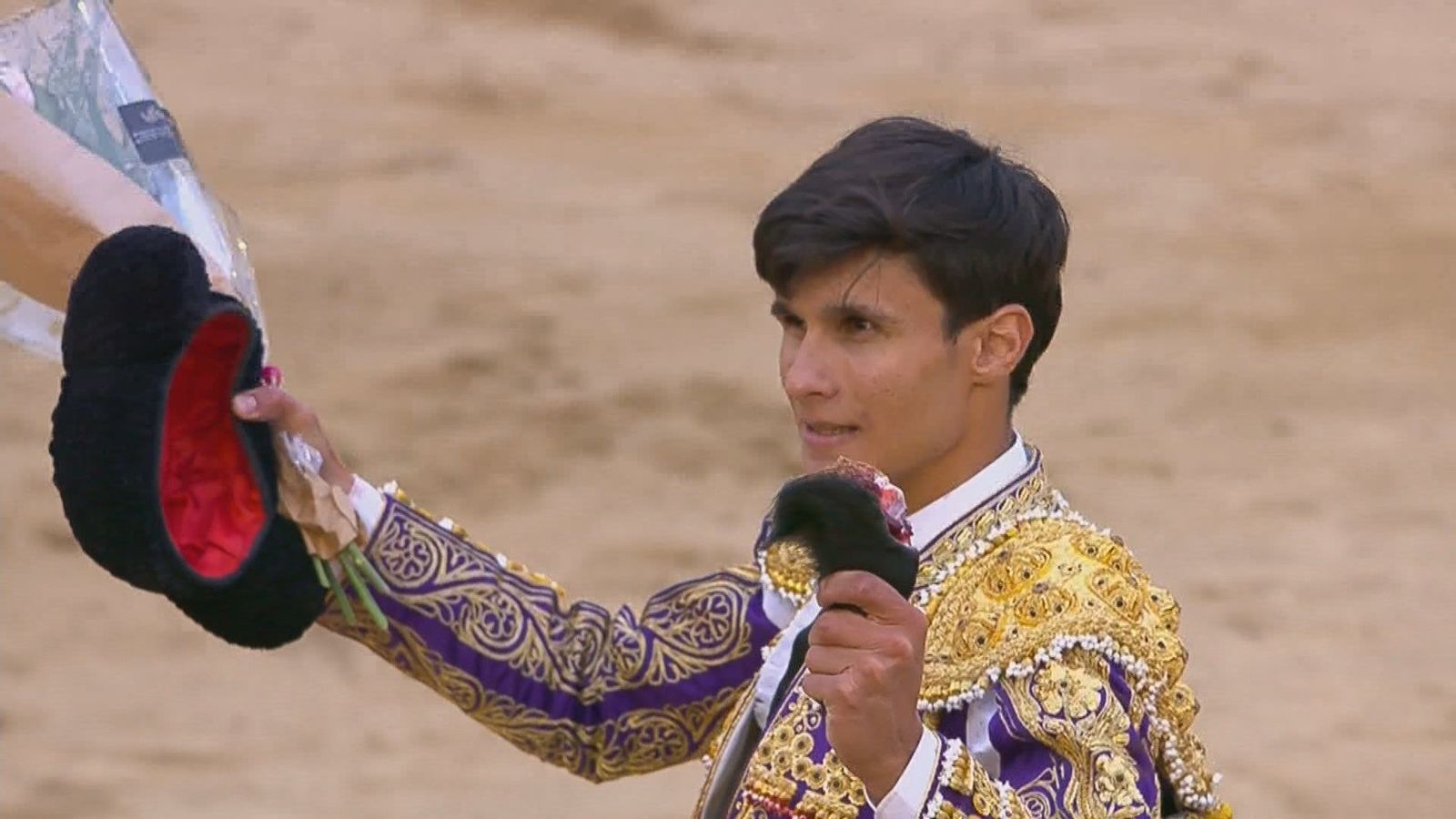 La faena completa que le valió una oreja a Manuel Diosleguarde en la segunda corrida de la Copa Chenel