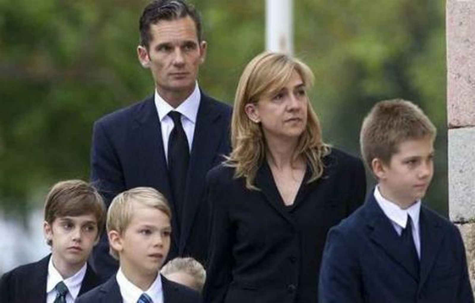 La Infanta Cristina se irá a vivir con sus hijos a Suiza y Urdangarin seguirá en Barcelona