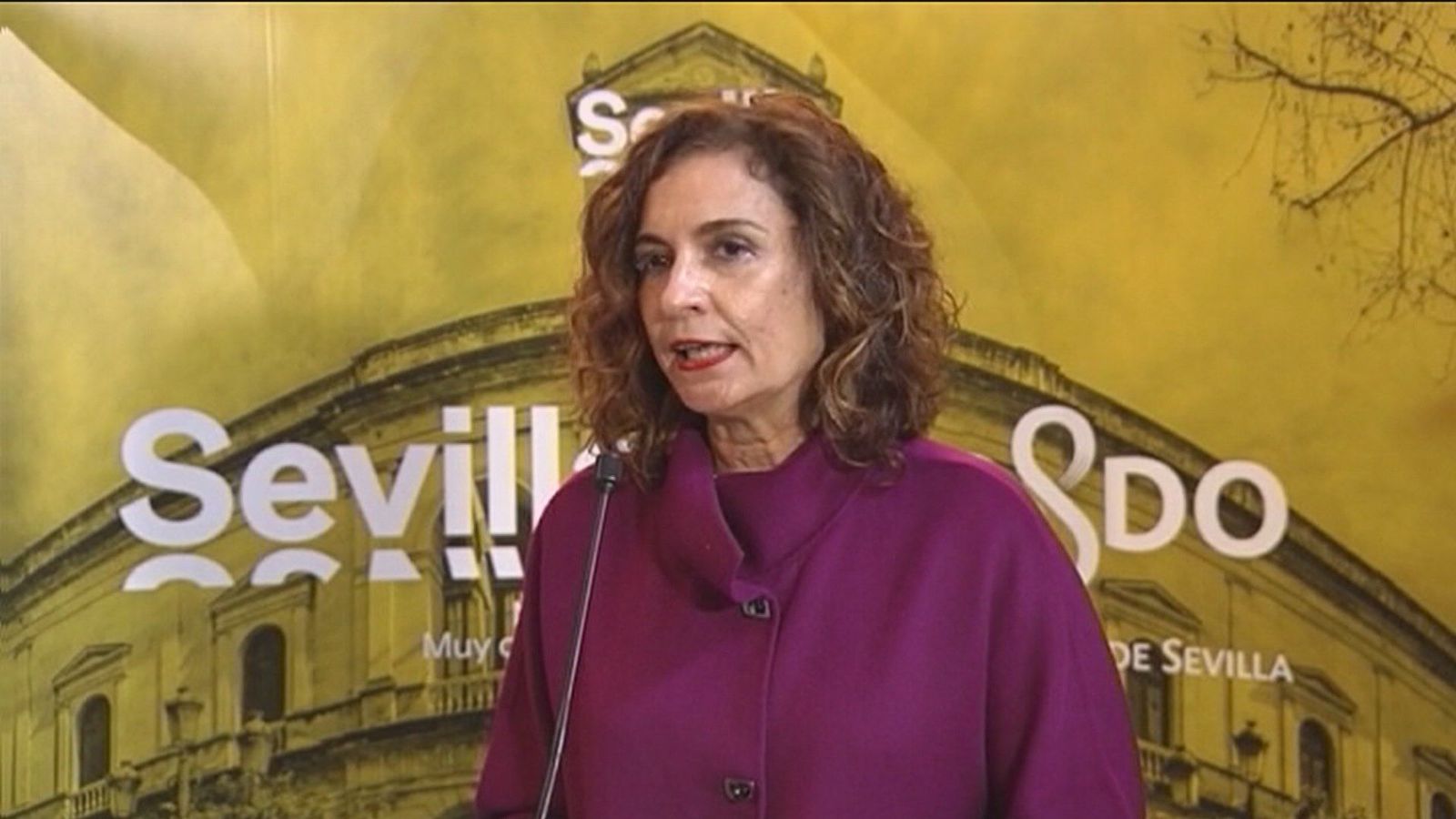Montero reitera su rechazo a declarar verde la energía nuclear