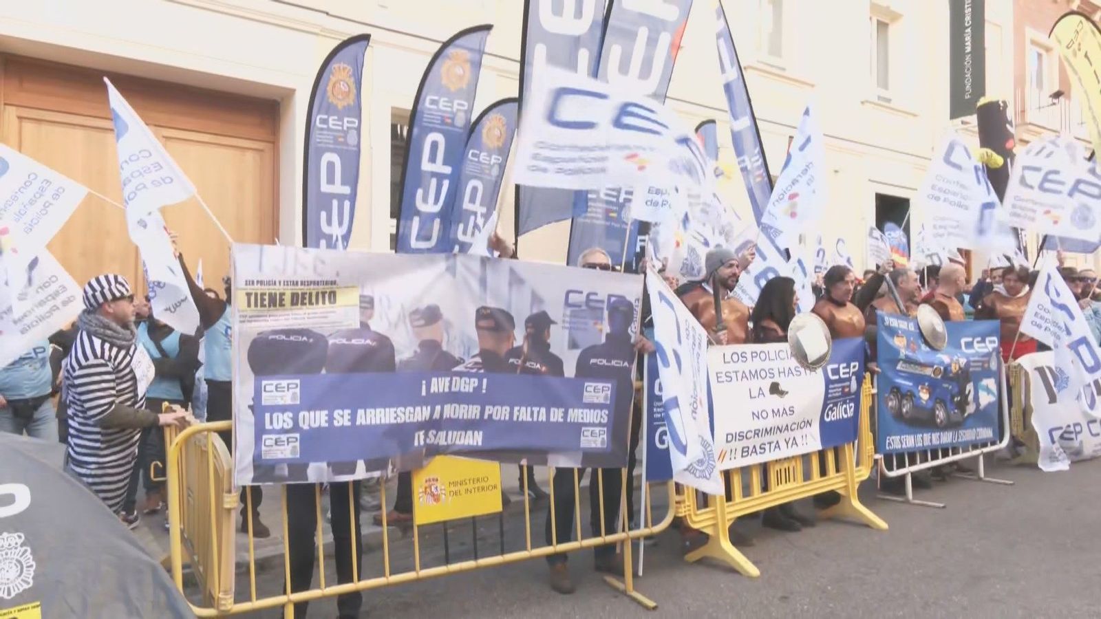 Sindicatos policiales pedirán este lunes ante el Ministerio del Interior la dimisión de Marlaska