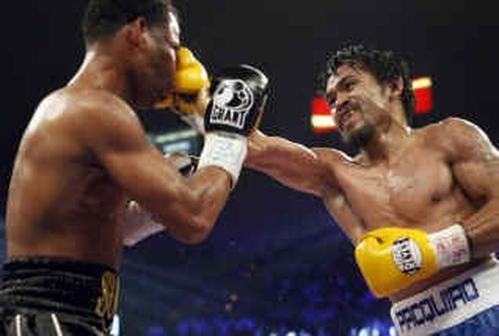 Pacquiao cumple las expectativas y supera a Mosley para retener el cetro