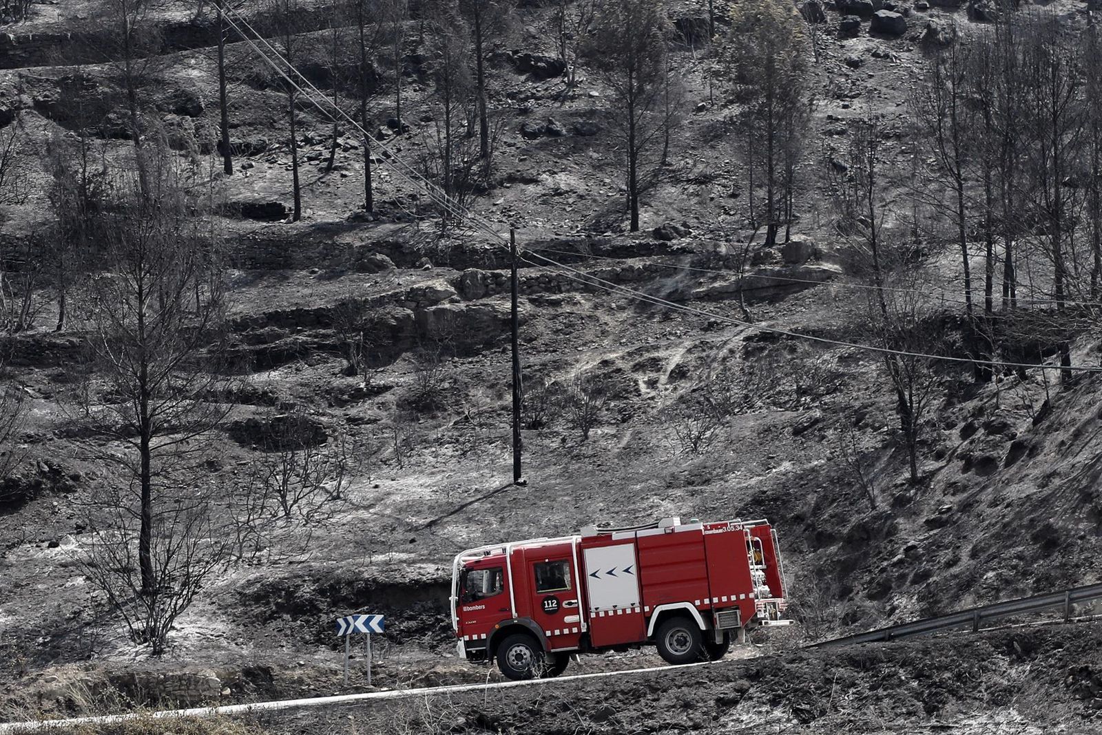 Paisaje calcinado tras el incendio de Pont de Vilomara, en 2022