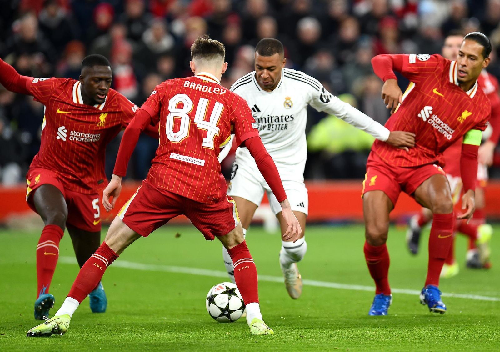 Mbappé ante el Liverpool
