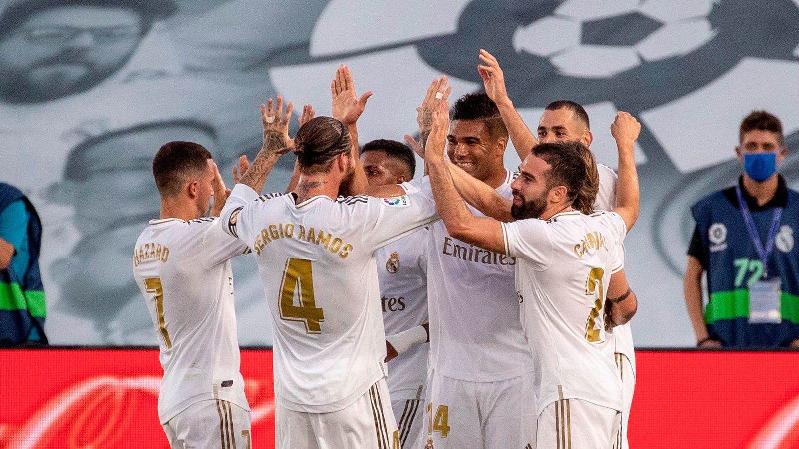 El Real Madrid celebra un gol ante el Villarreal en LaLiga