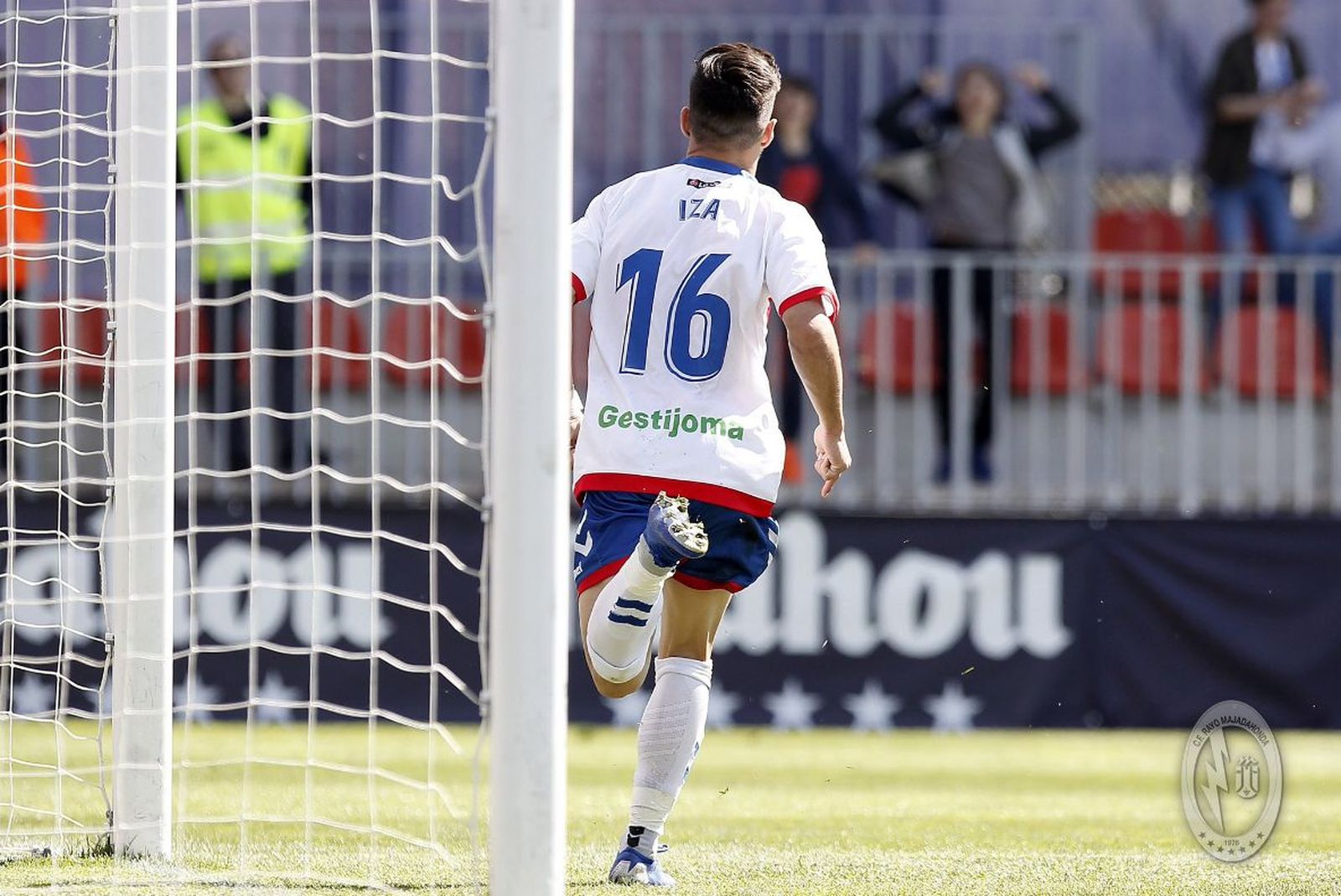 Iza: “Podemos sorprender a Osasuna”