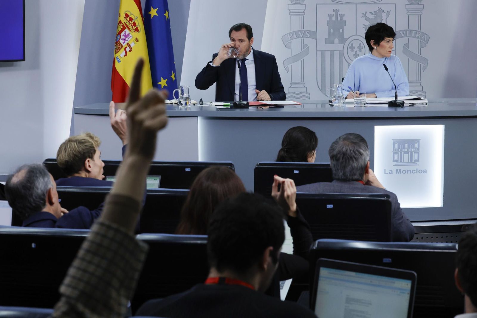 Puente muestra "sorpresa" por declaraciones del presidente de Comisión de Investigación