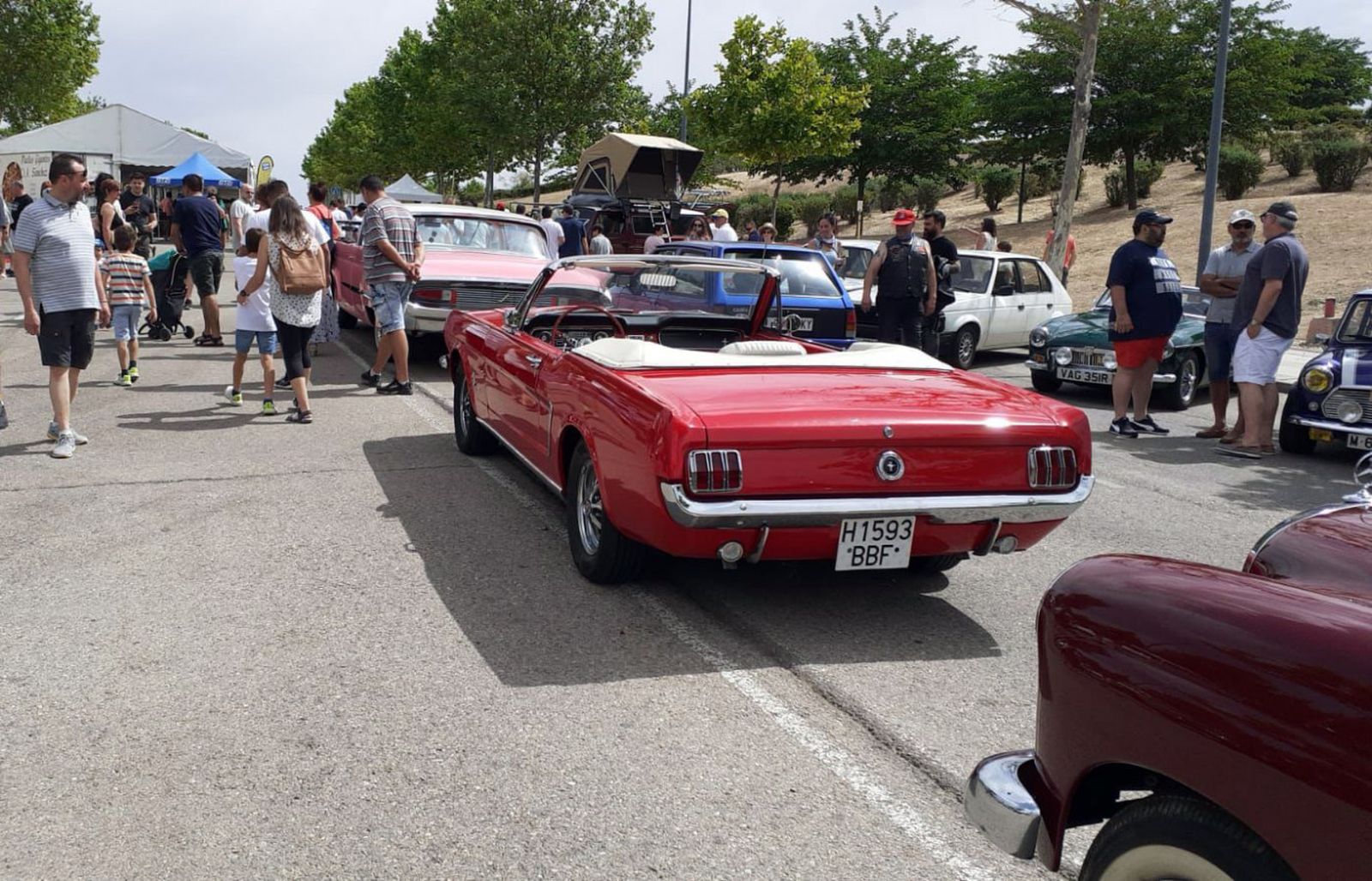 Edición anterior de la concentración de coches clásicos en Paracuellos de Jarama