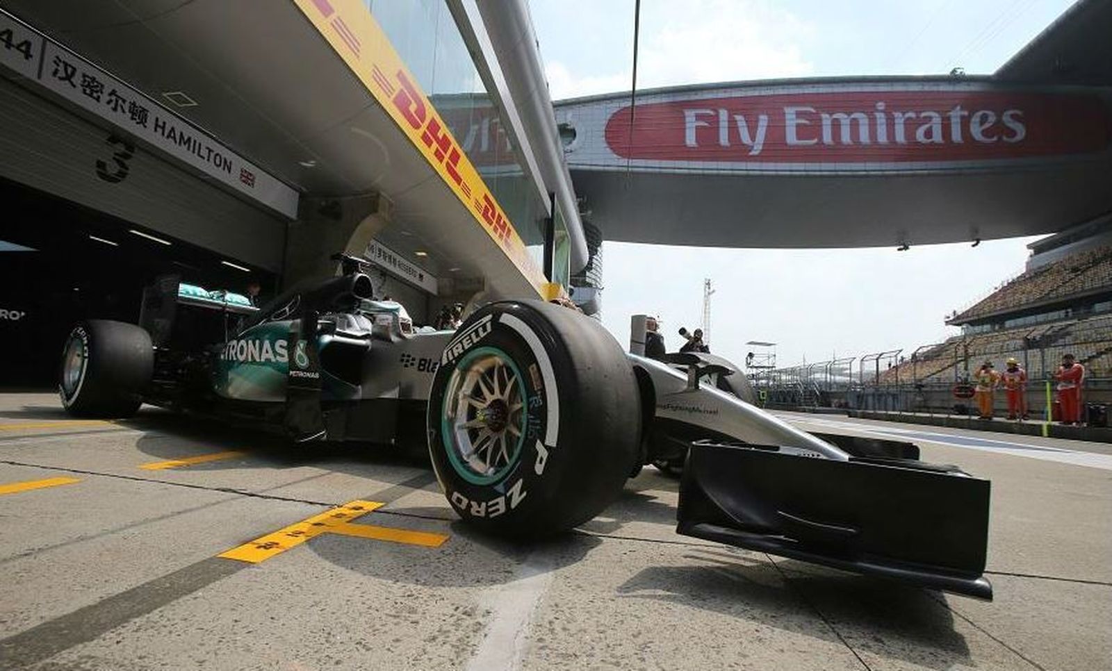 China: Hamilton, el más rápido en los libres