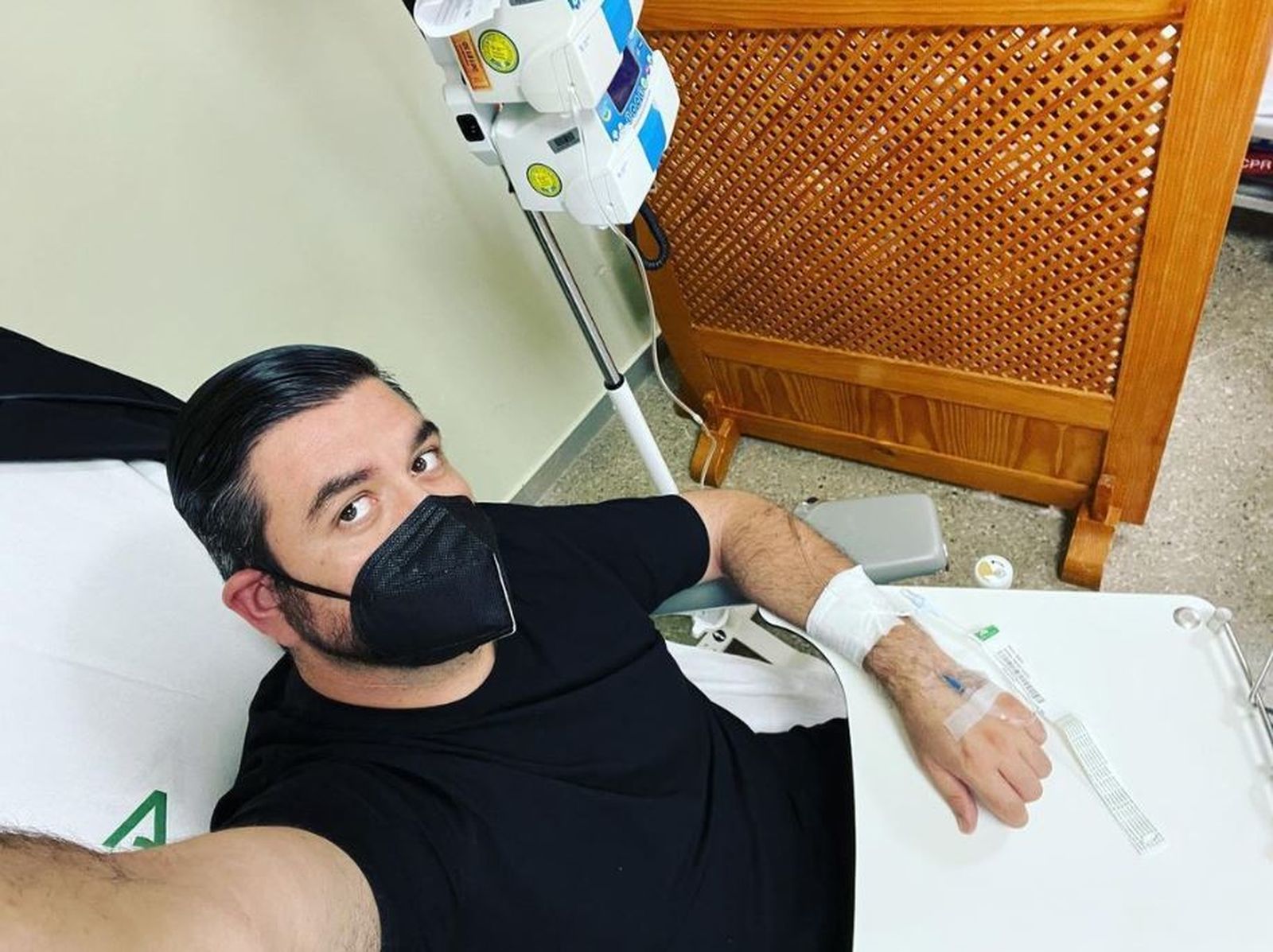 Manu Sánchez anuncia que tiene cáncer y recibe miles de mensajes de apoyo