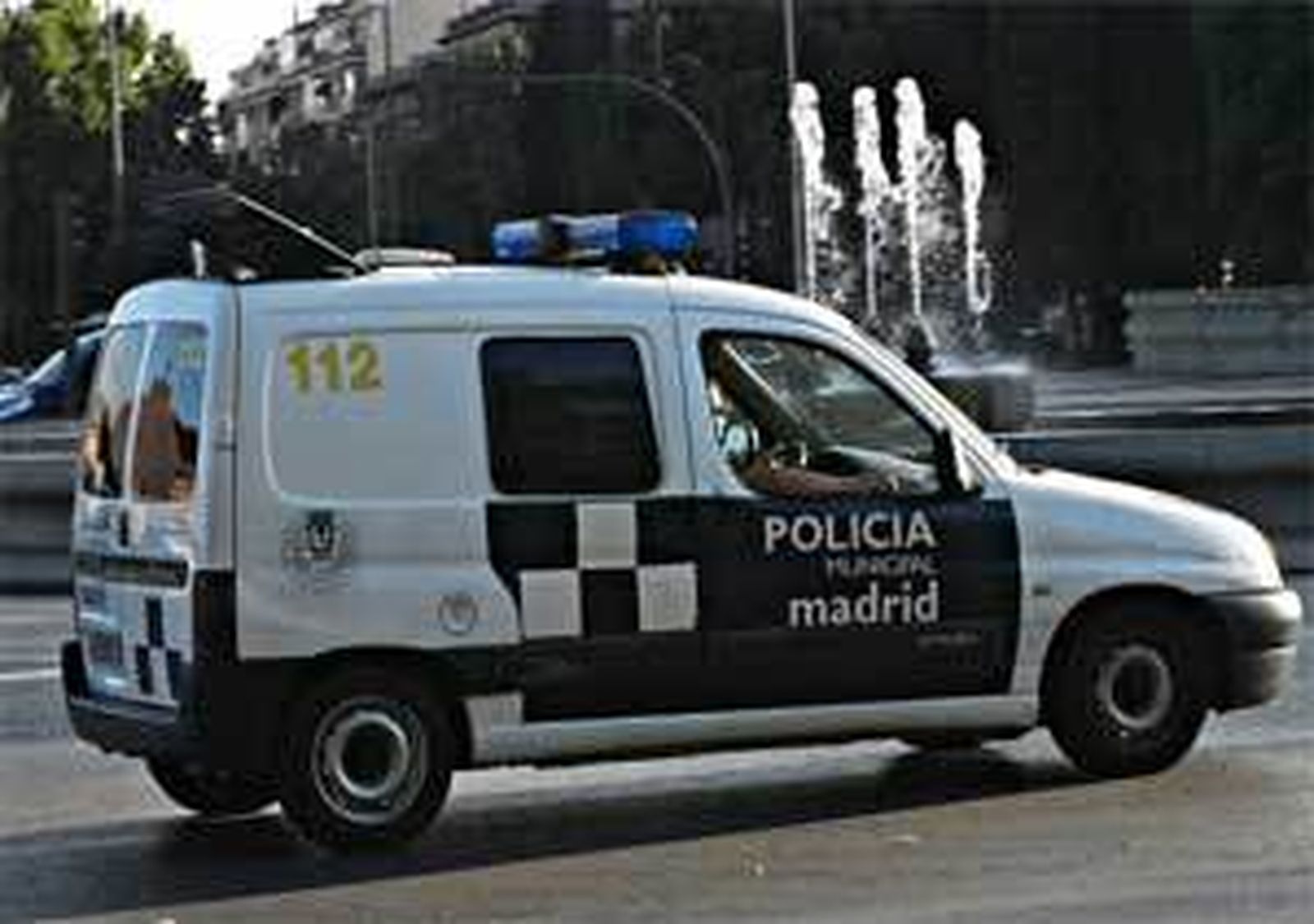 Detenido un joven de 22 años por apuñalar a su novia de 15 en Carabanchel