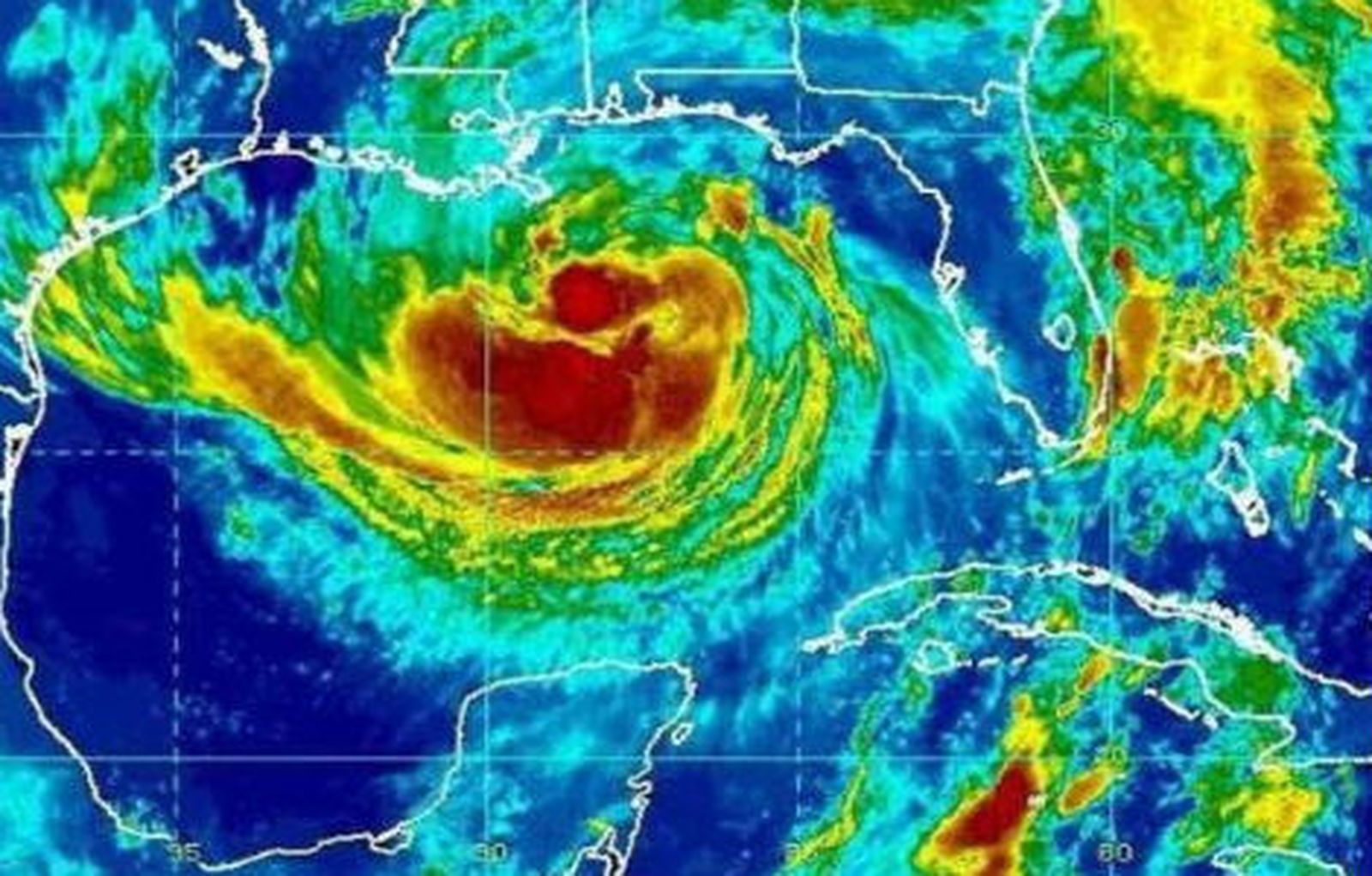 "Isaac" toca tierra en el sureste de Luisiana
