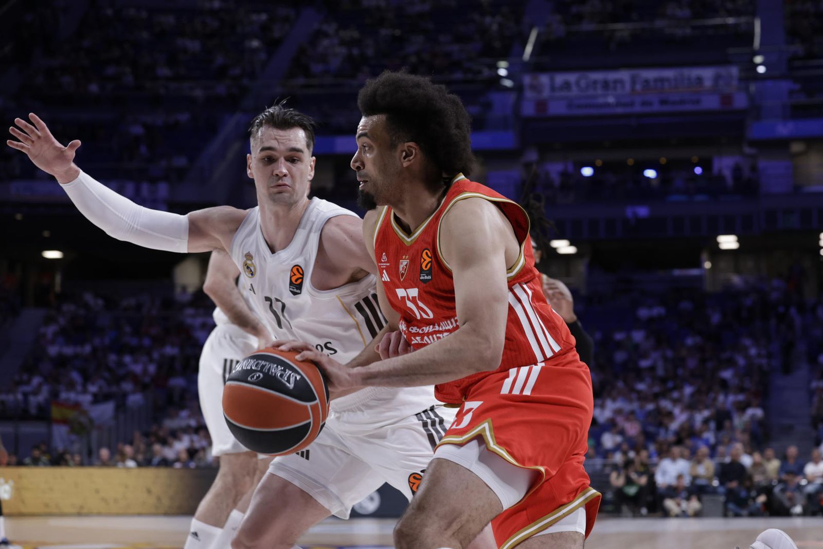 Hezonja ante el Estrella Roja