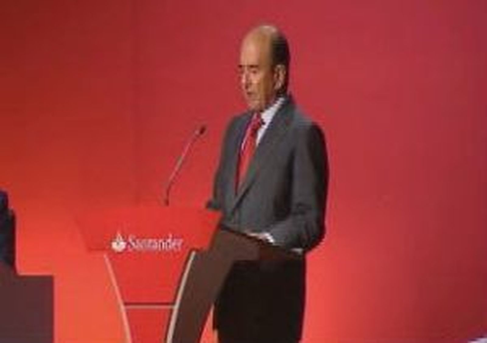 Botín apuesta por "reformas, trabajo y confianza" para salir de la crisis