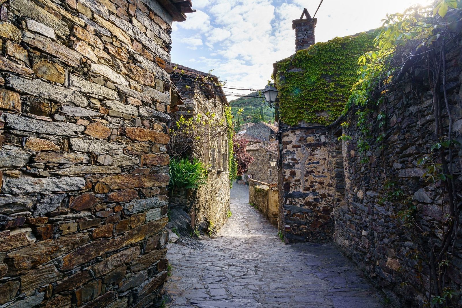 Una de las calles de Patones de Arriba
