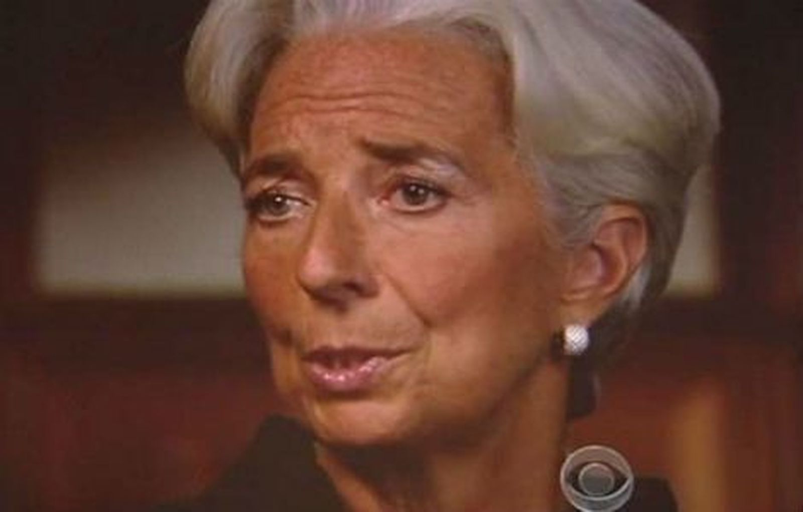 Lagarde califica de "muy, muy valientes" las medidas económicas de España