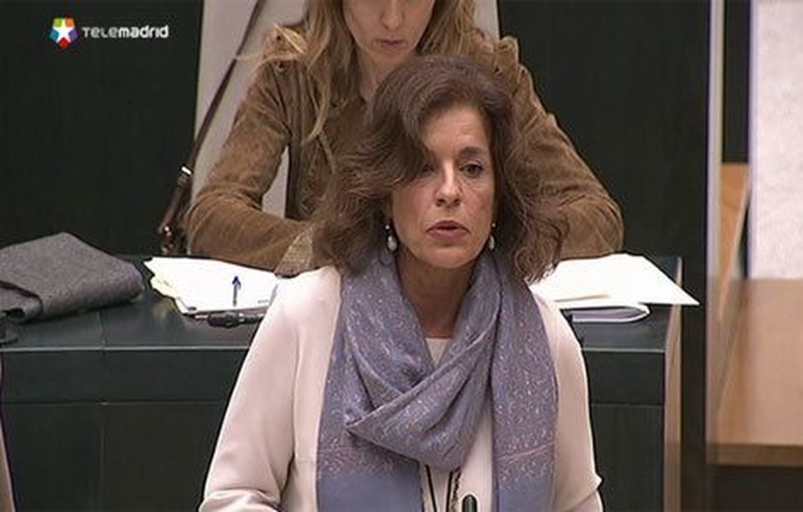 Botella afirma que ha cumplido y Lissavetzky le dice que vive en otro mundo