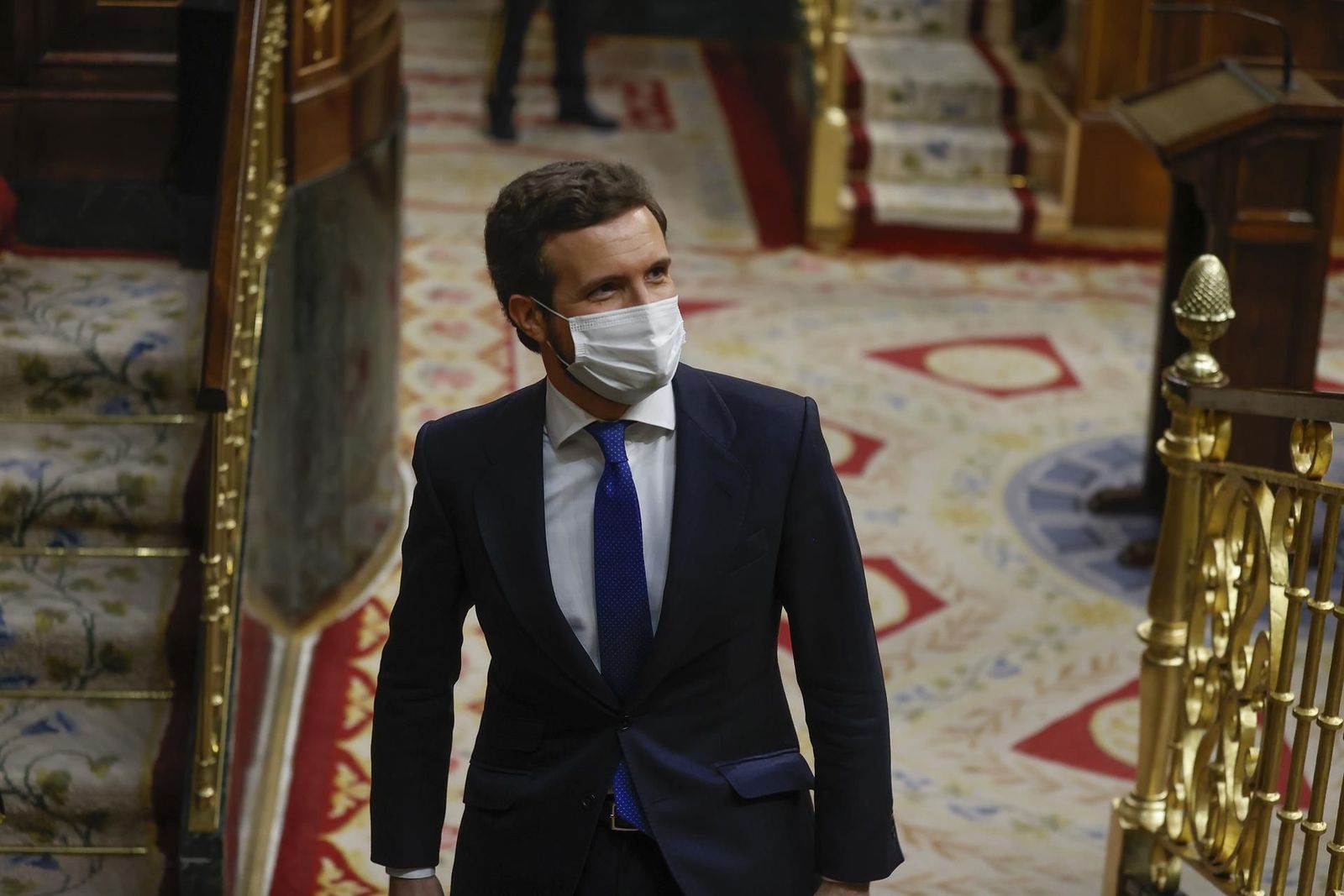 Las imágenes que son ya historia del Congreso: así fue la despedida de Casado