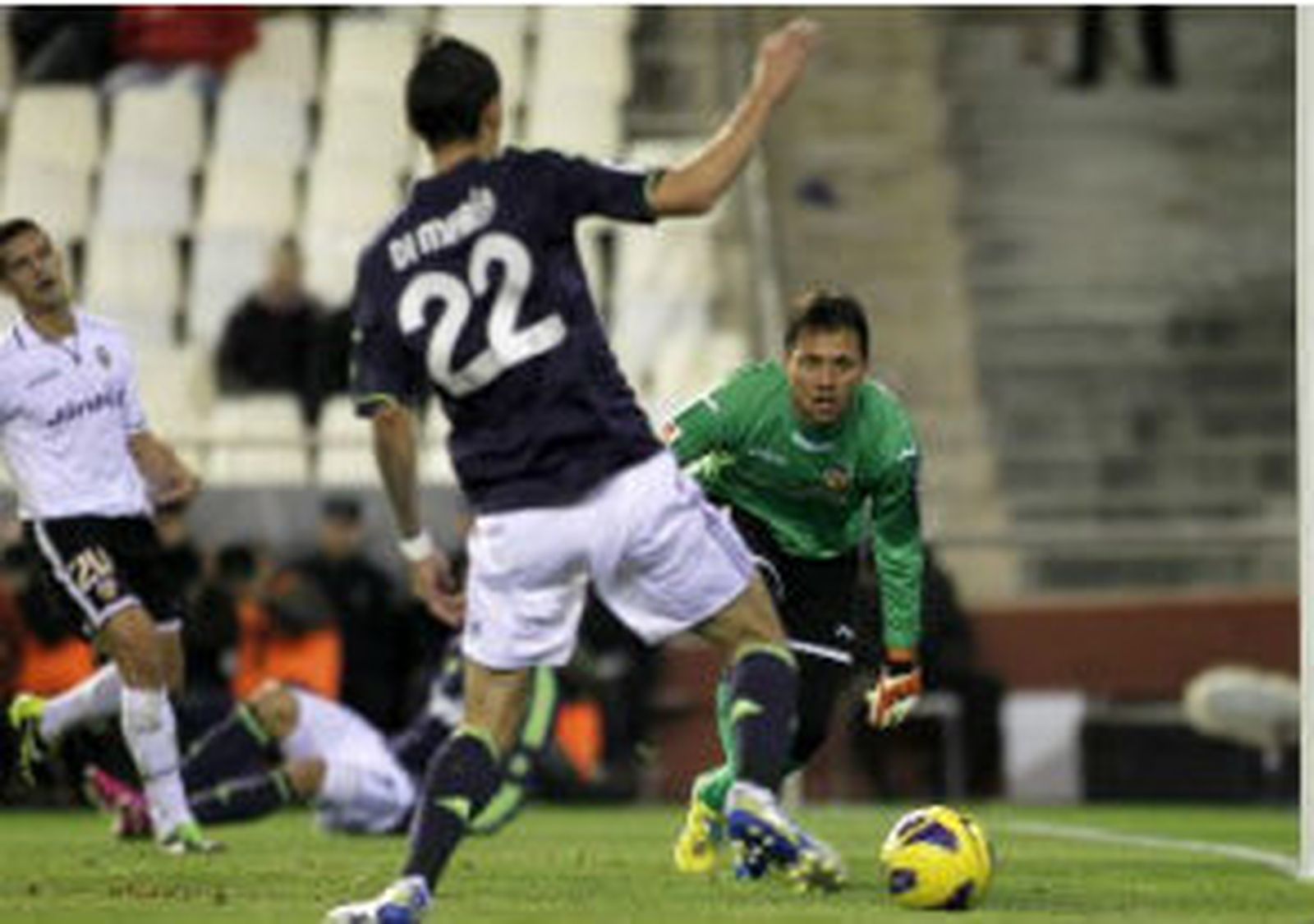 Di María ante el Valencia