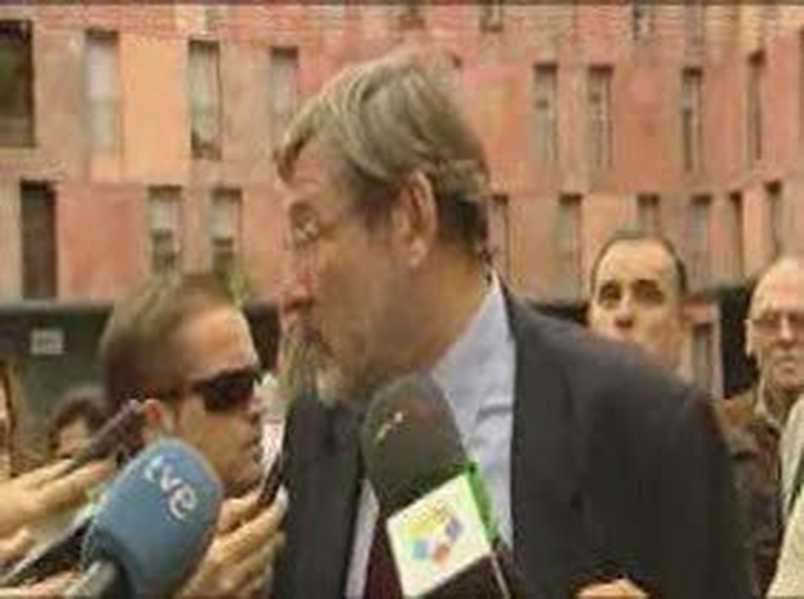 Lissavetzky califica la subasta de pisos de la EMVS de "publicidad  engañosa" y "tomadura de pelo"