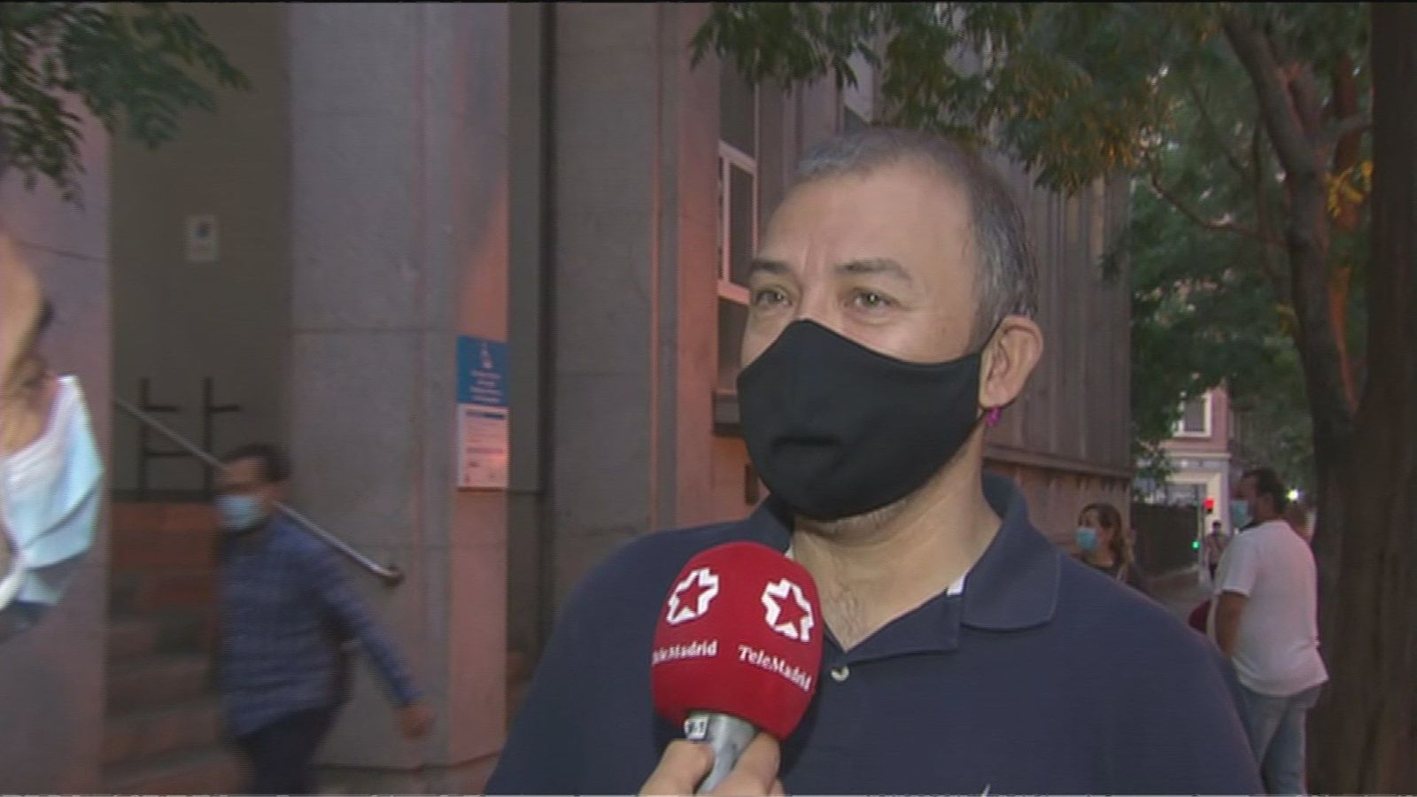 Ernesto: "Soy voluntario para la vacuna porque he visto morir a gente por Covid"