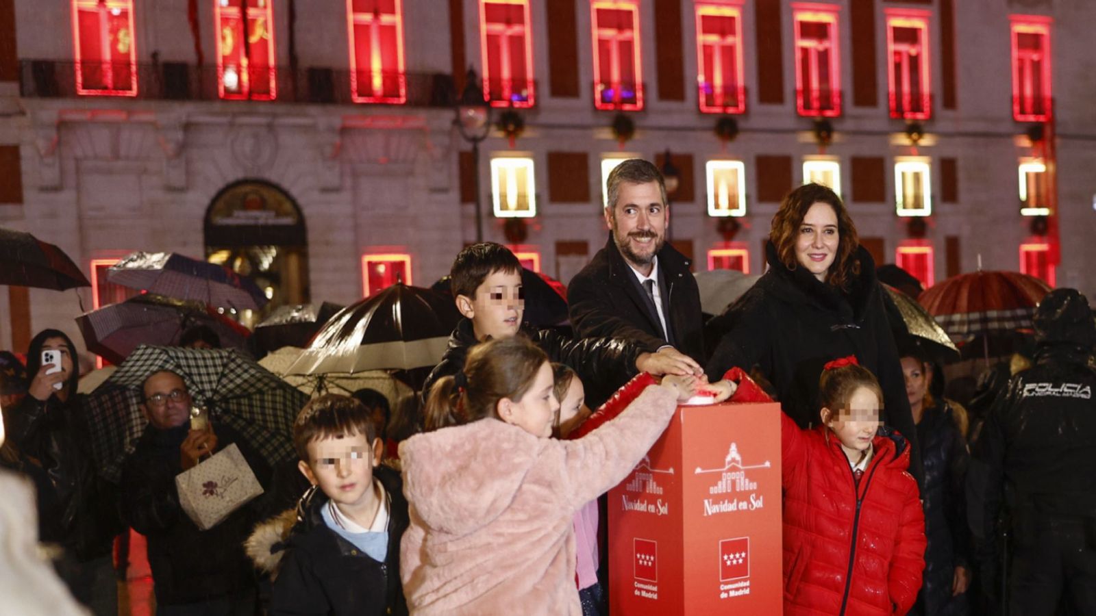 Iluminación de la Puerta del Sol