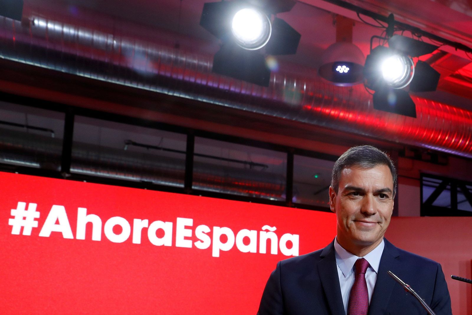Sánchez agita el 155 en pleno 1-O