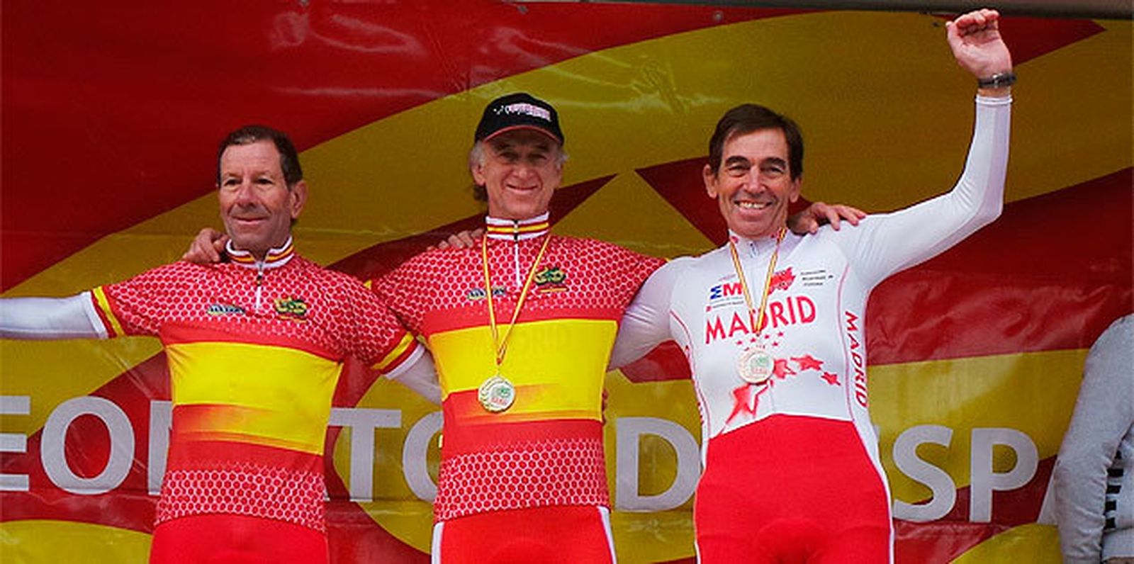 Miguel Ángel Gavilán, Borja Bergareche y José Simaes, el podio del campeonato de España de ciclocross 2014