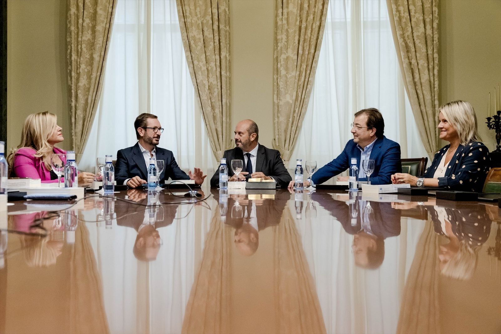 Mesa del Senado