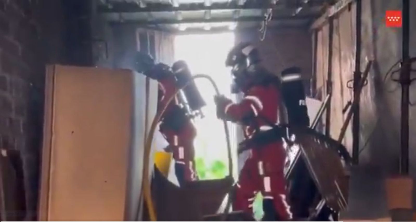Incendio en un almacén de Fuenlabrada