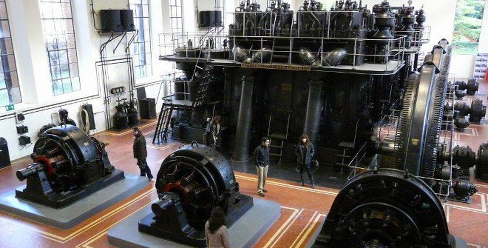 Nave de Motores de Pacífico