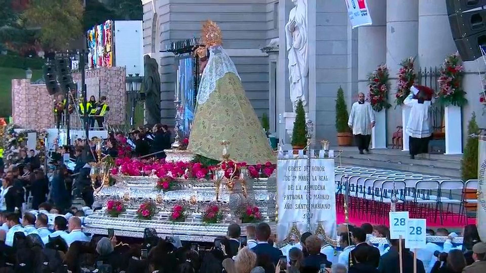 Las peticiones a la Virgen de la Almudena de los políticos madrileños