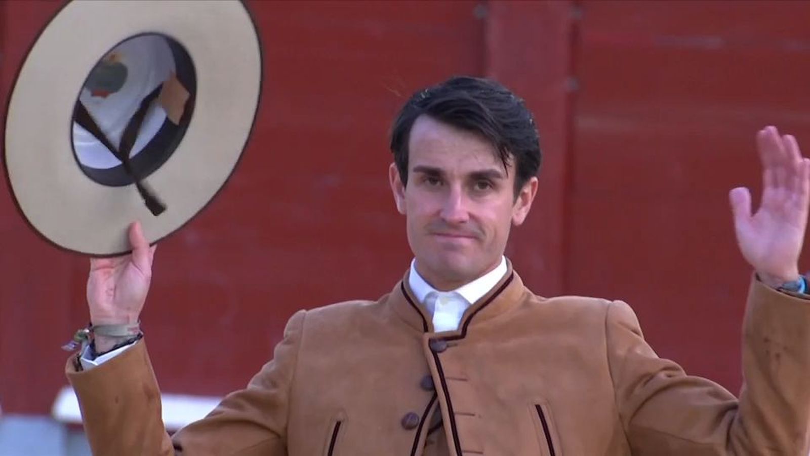 Una oreja para el novillero Aitor Fernández en Chinchón