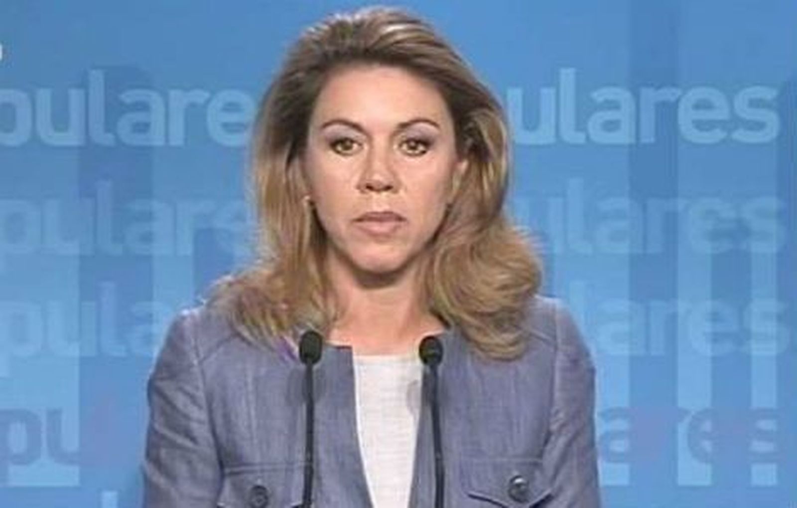 Cospedal dice que la bajada de impuestos de gonzález está "en la línea" de rajoy