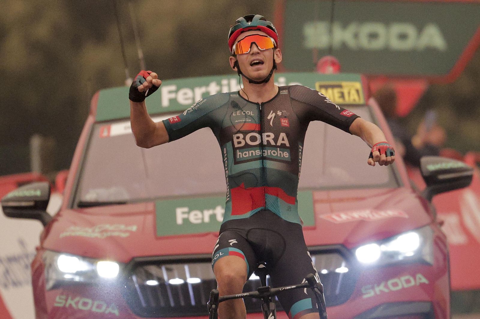Kamna se impone en Caravaca de la Cruz y Kuss sigue líder de La Vuelta