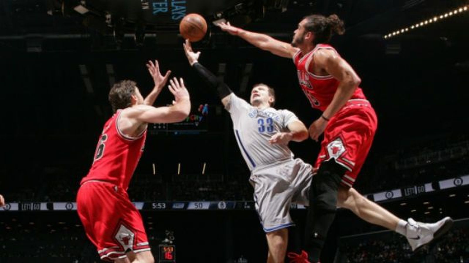 Pau y Marc, claves en las victorias de Bulls y Grizzlies