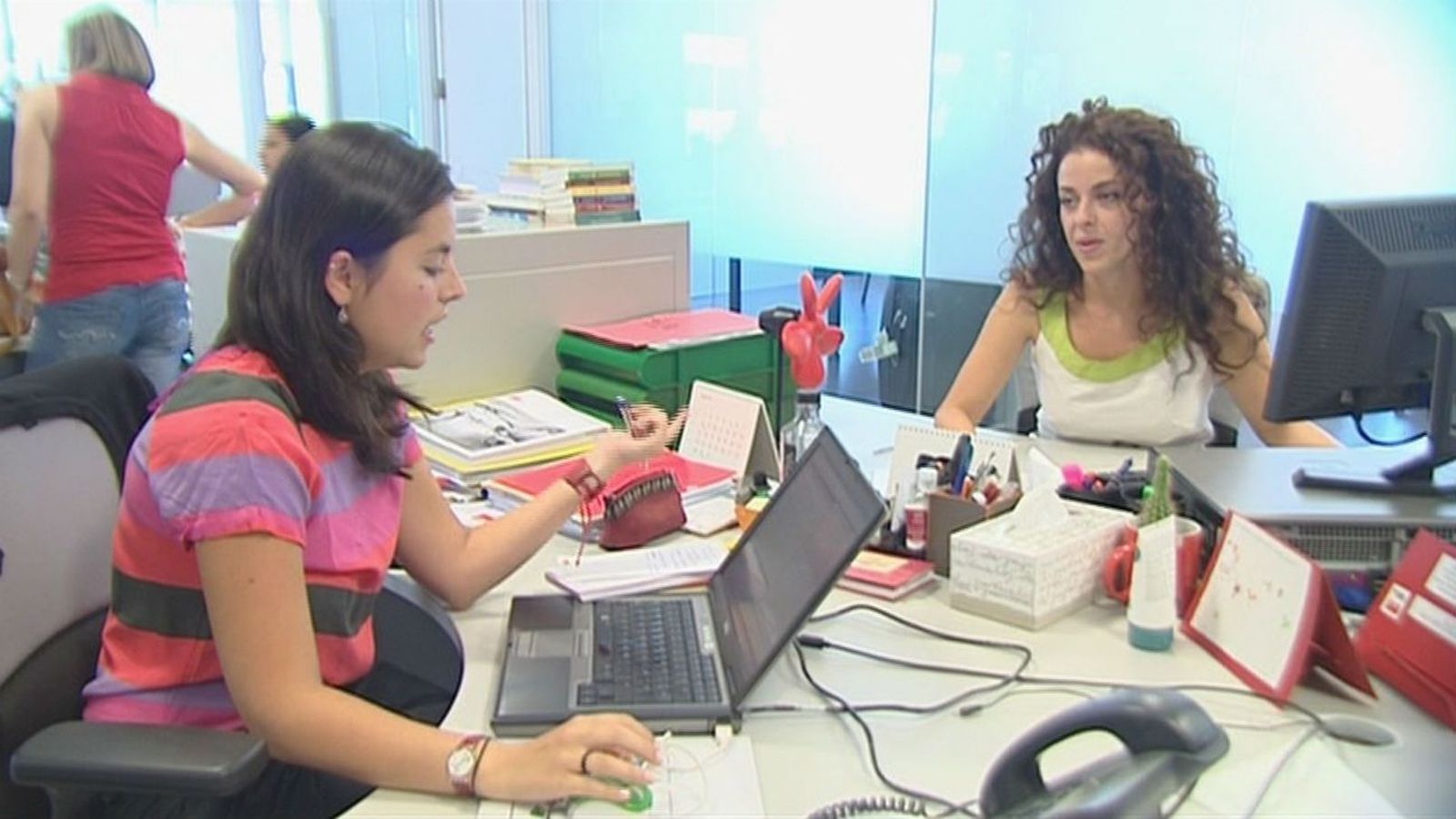 El Gobierno aprueba un plan para recortar 10 puntos la tasa de paro juvenil