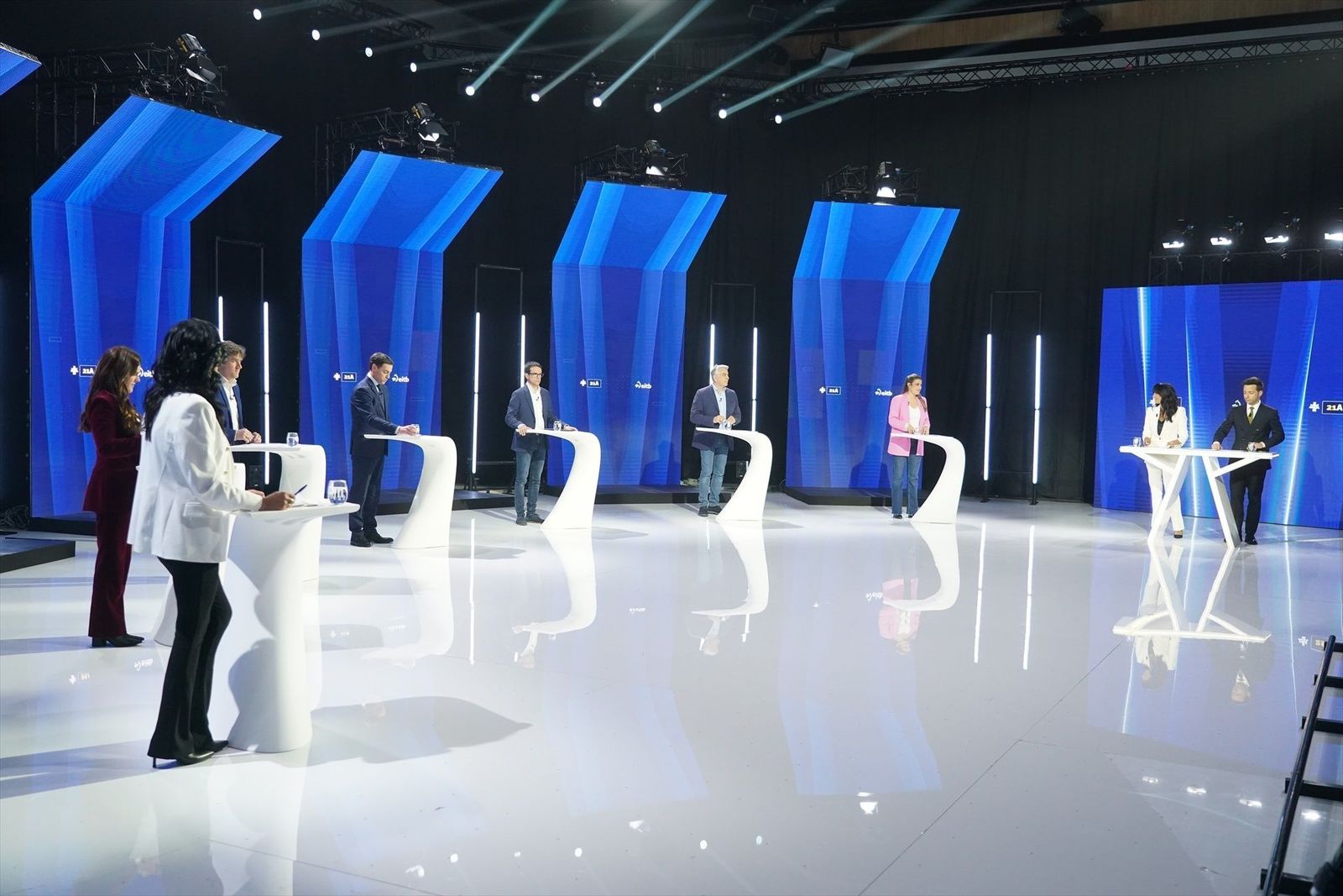 La agresión a Pradales y las palabras de Otxandiano sobre ETA centran el debate de las elecciones vascas en EITB