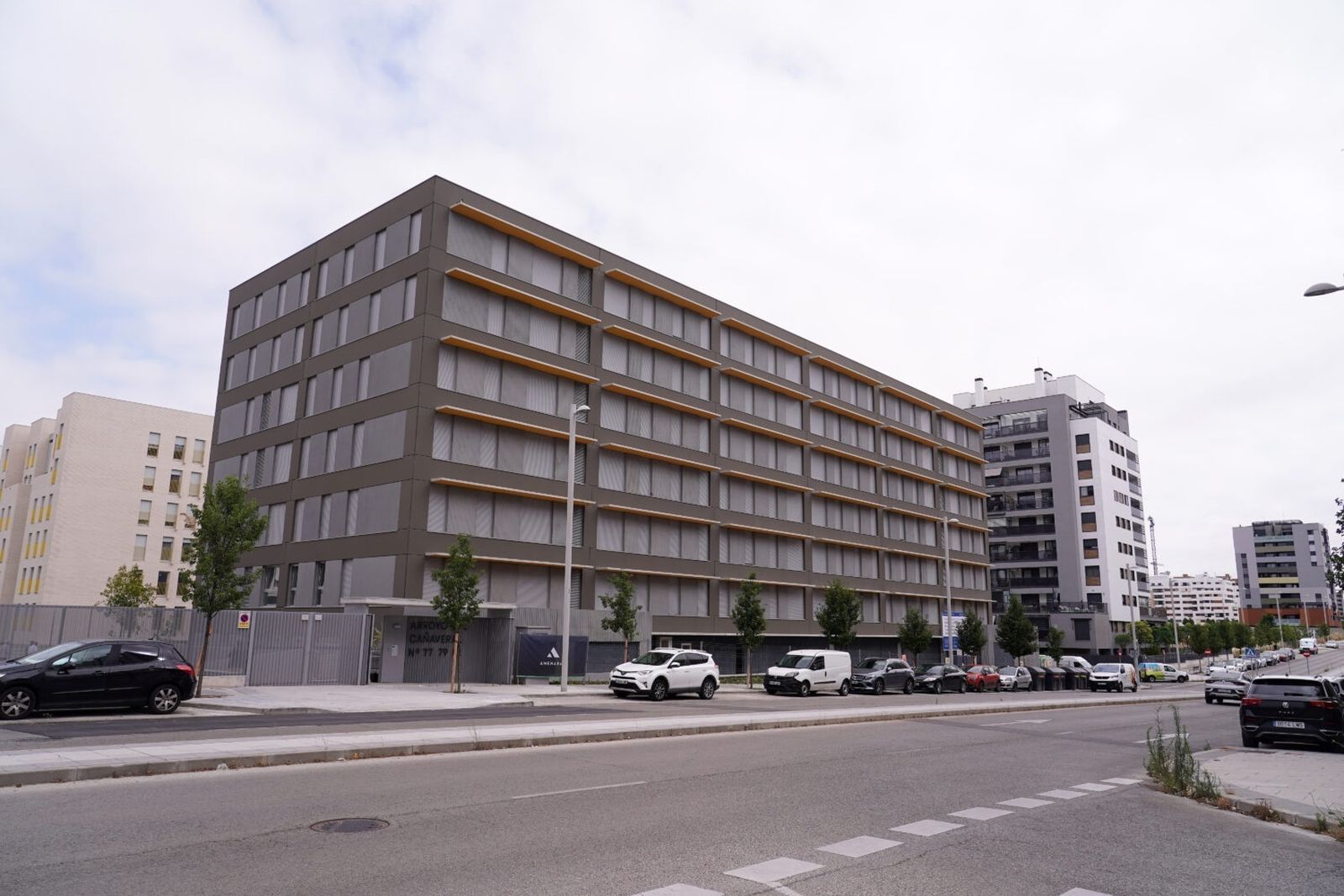 Edificio de la EMVS en el barrio de El Cañaveral, Vicálvaro