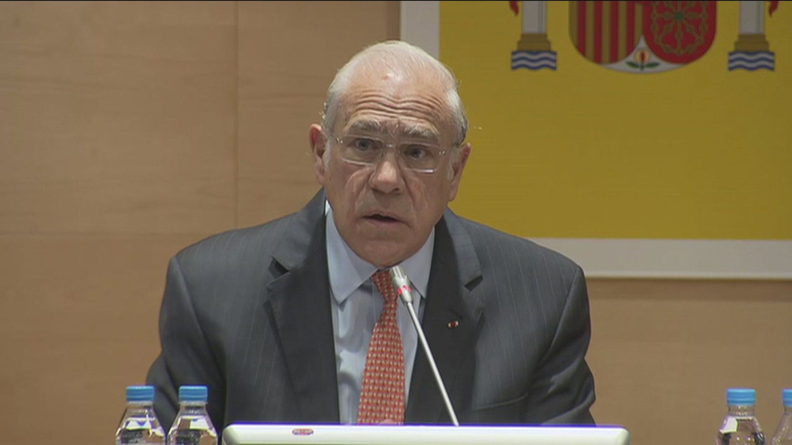 La OCDE recomienda subir el IVA y la edad de jubilación