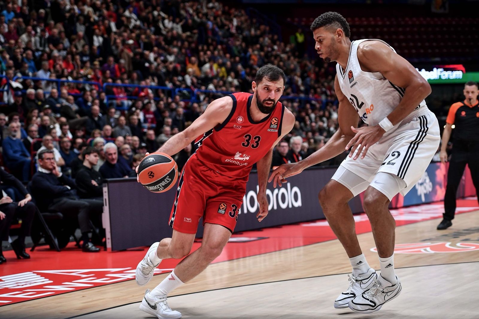 Mirotic y Tavares