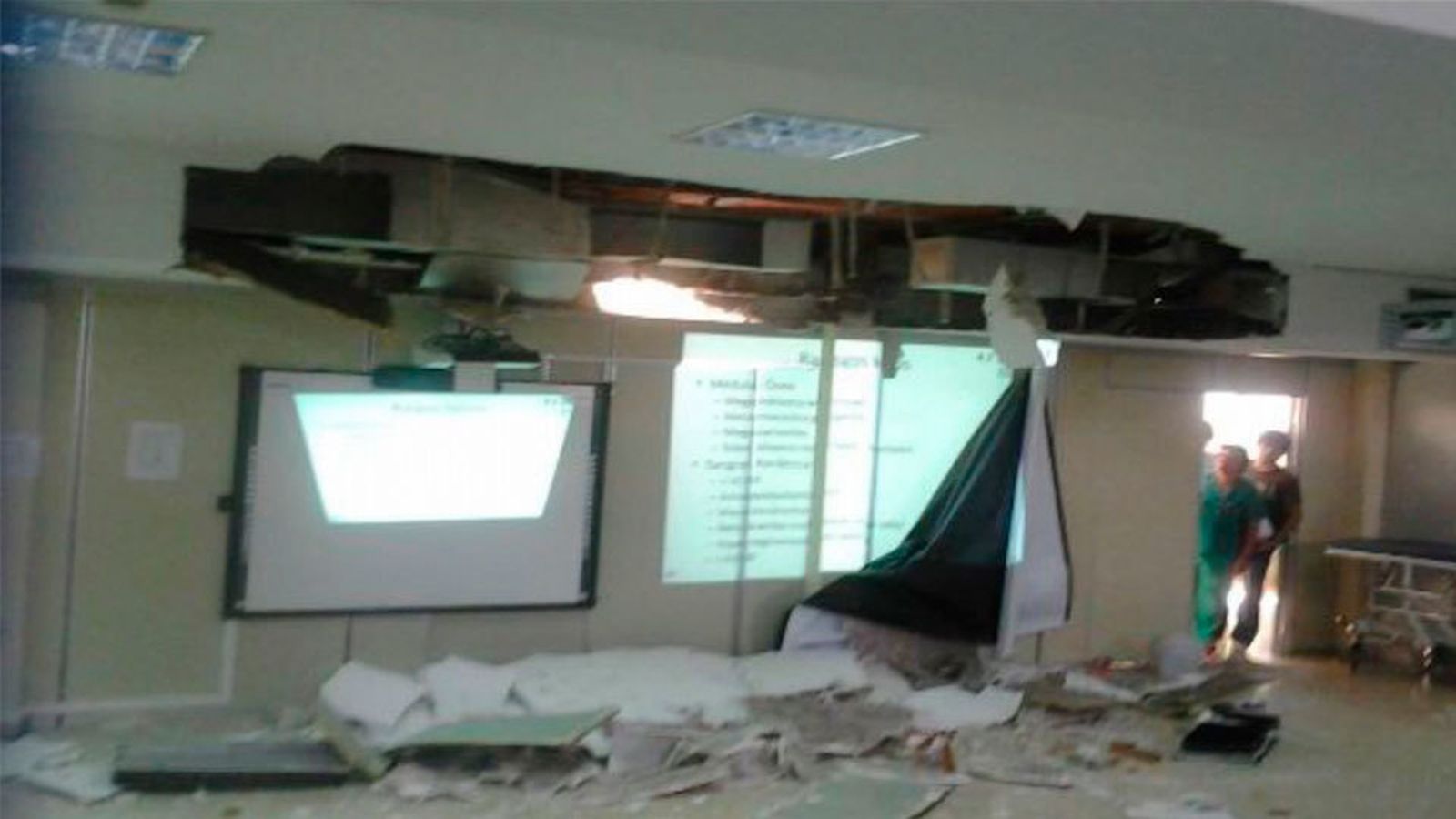 Desperfectos en la UCI del Clínico