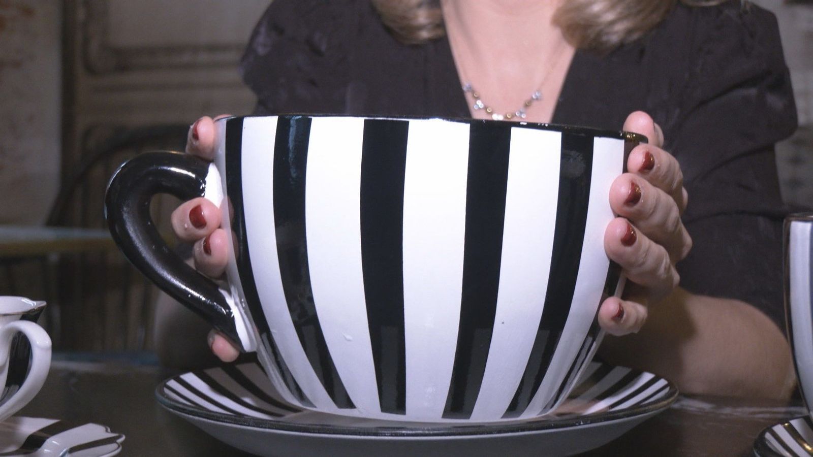 El café para compartir: así son las nuevas tazas XXL de Cristina Oria